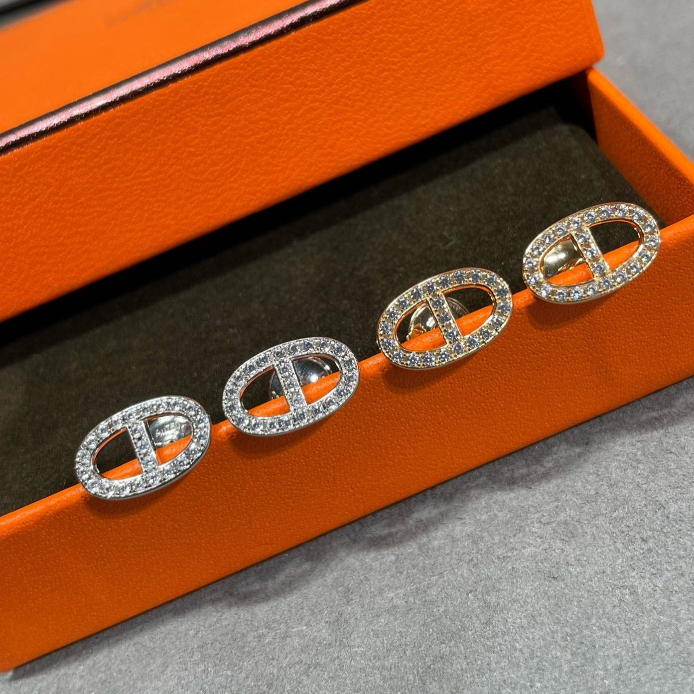 [⭐Luxery]HM FULL DIAMOND PIG NOSE STUD EARRINGS