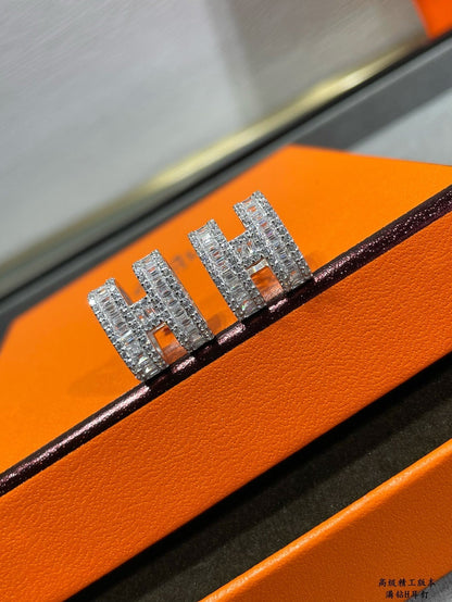 [⭐Luxery]H STUD EARRINGS WITH SILVER DIAMONDS