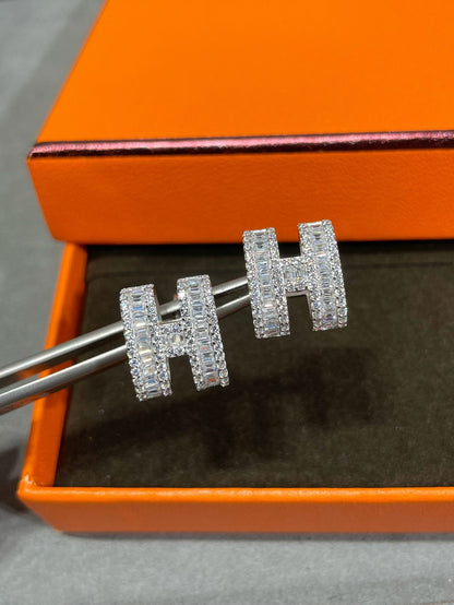 [⭐Luxery]H STUD EARRINGS WITH SILVER DIAMONDS