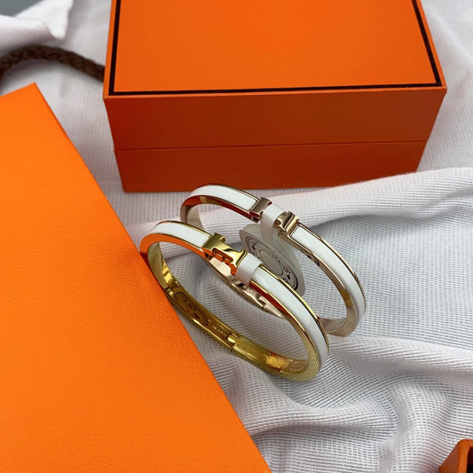 [⭐Luxery]CLASSIC HM CLIC WHITE 8MM ENAMEL BRACELET