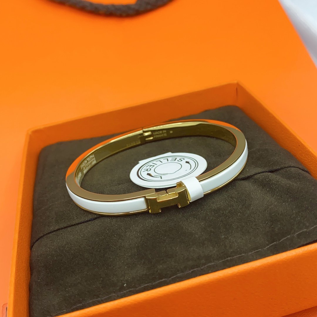 [⭐Luxery]CLASSIC HM CLIC WHITE 8MM ENAMEL BRACELET
