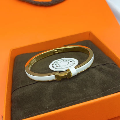 [⭐Luxery]CLASSIC HM CLIC WHITE 8MM ENAMEL BRACELET