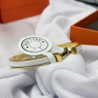 [⭐Luxery]CLASSIC HM CLIC WHITE 8MM ENAMEL BRACELET