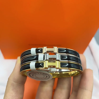 [⭐Luxery]CLASSIC HM CLIC BLACK 8MM ENAMEL BRACELET