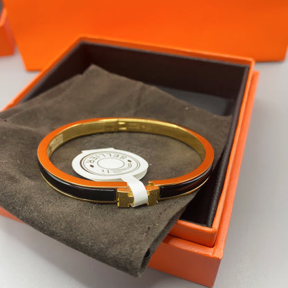 [⭐Luxery]CLASSIC HM CLIC BLACK 8MM ENAMEL BRACELET