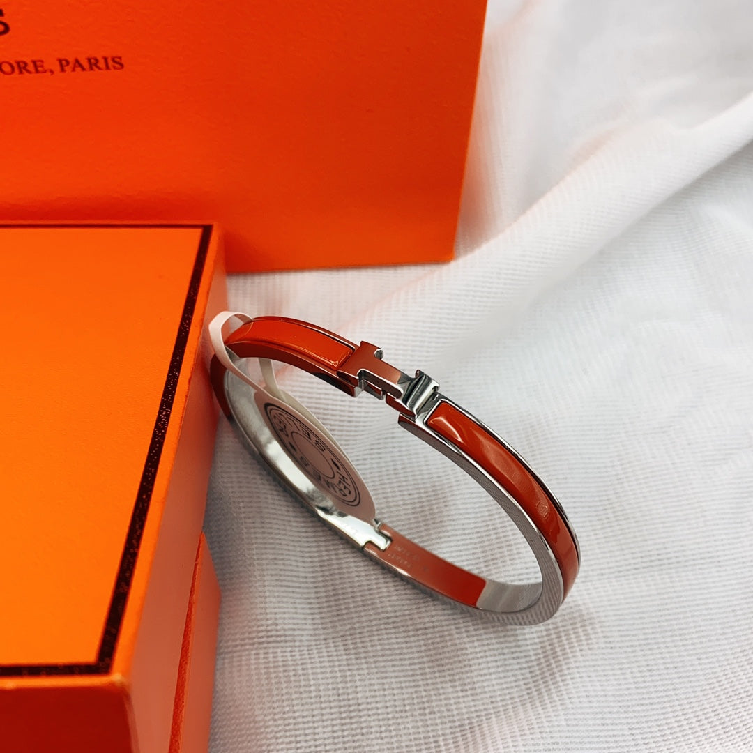 [⭐Luxery]CLASSIC HM CLIC RED 8MM ENAMEL BRACELET