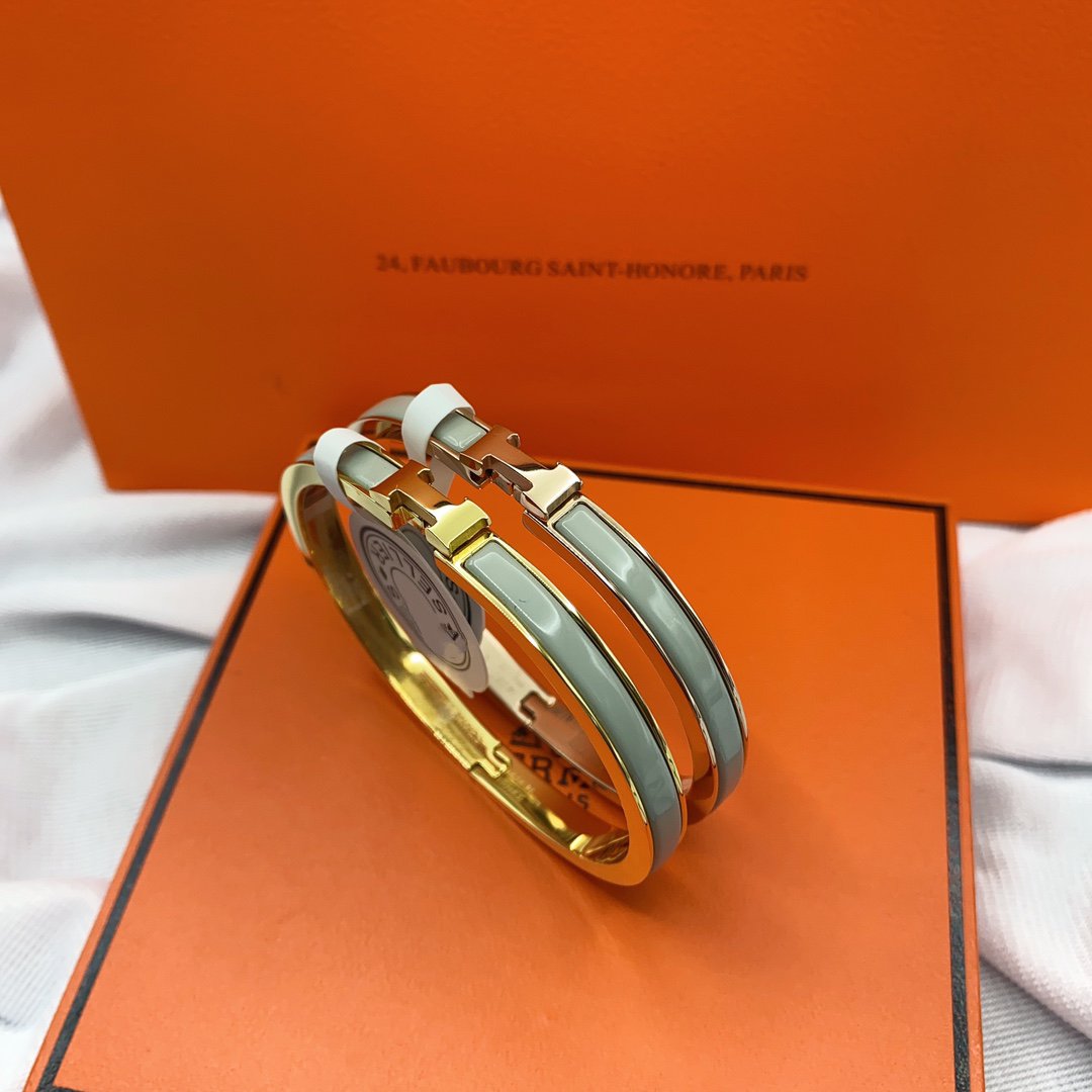 [⭐Luxery]CLASSIC HM CLIC GREEN 8MM ENAMEL BRACELET