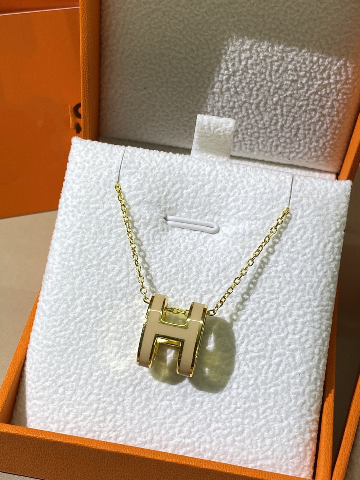 [⭐Luxery]HM CLIC YELLOW ENAMEL GOLD NECKLACE