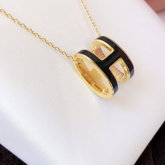 [⭐Luxery]HM CLIC BLACK ENAMEL GOLD NECKLACE