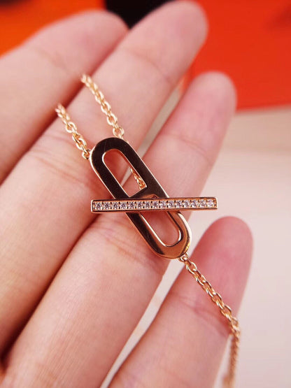 [⭐Luxery]HM FIRE PIG NOSE NECKLACE TRENDY STREET