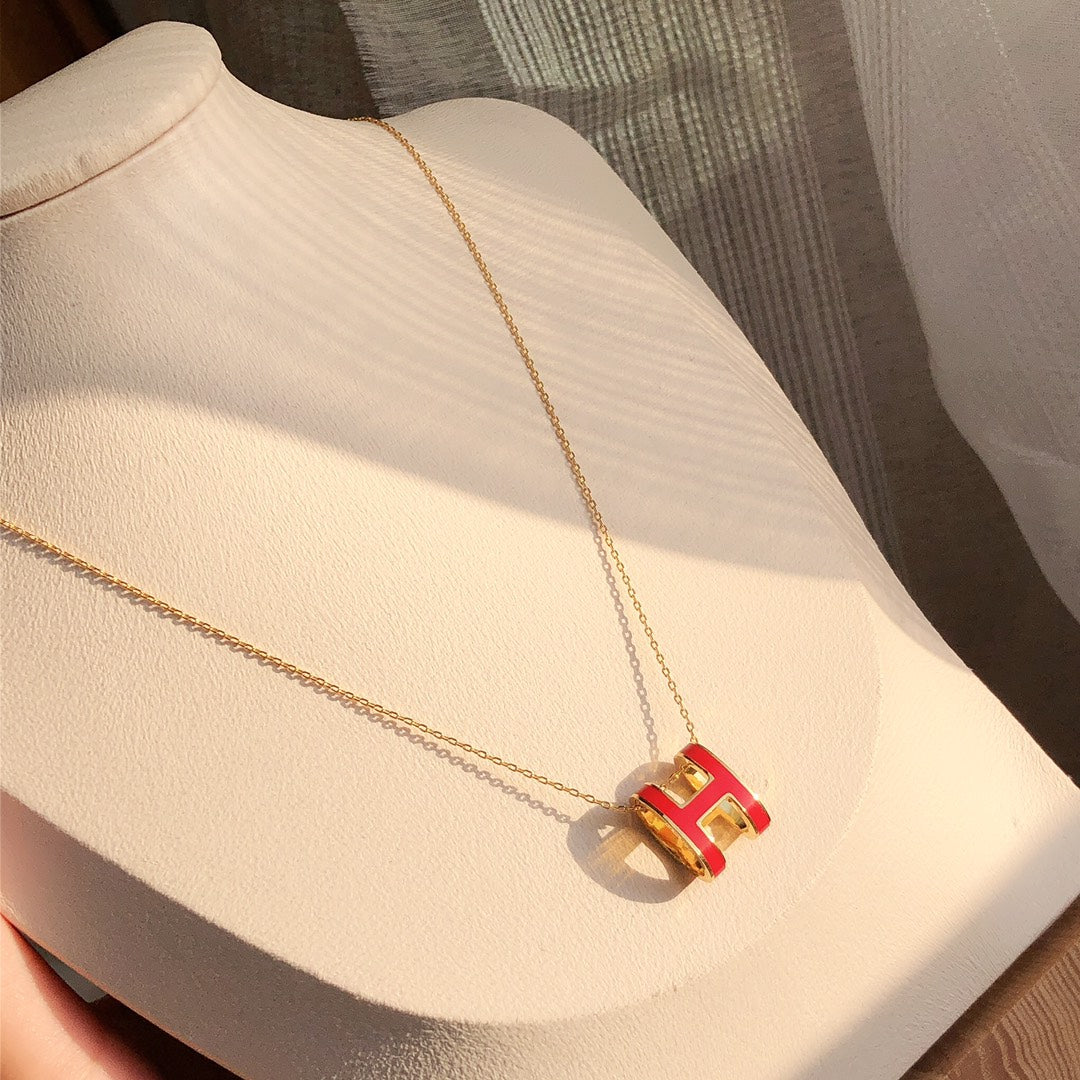 [⭐Luxery]HM CLIC RED ENAMEL GOLD NECKLACE