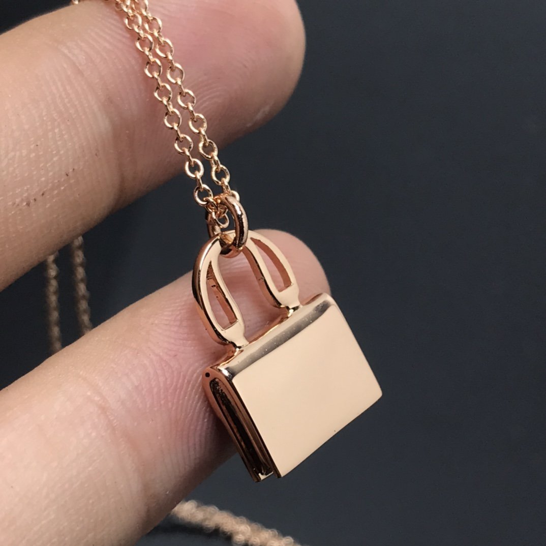 [⭐Luxery]HM NECKLACE ARRIVAL BLACK DIAMOND