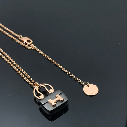 [⭐Luxery]WOMEN'S HM AMULETTES CONSTANCE PENDANT NECKLACE