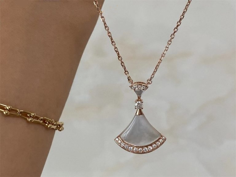 [⭐Luxery]DREAM NECKLACE MOP PINK GOLD DIAMOND