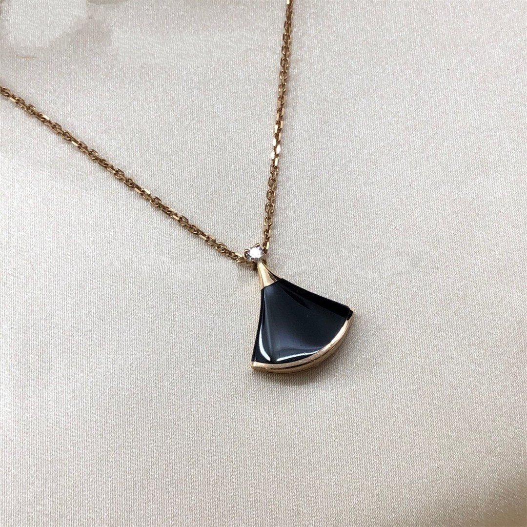 [⭐Luxery]DREAM NECKLACE ONYX 1 DIAMOND