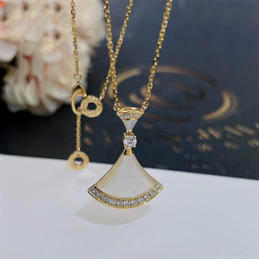 [⭐Luxery]DREAM NECKLACE MOP GOLD DIAMOND