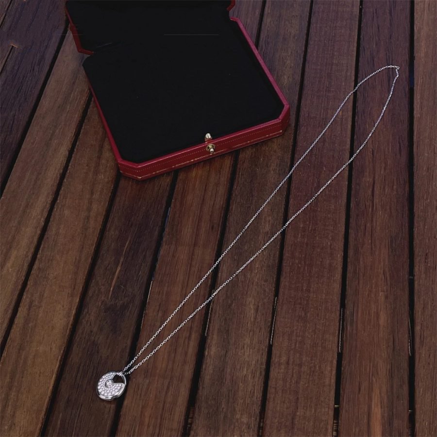 [⭐Luxery]AMULETTE SILVER FULL DIAMOND NECKLACE