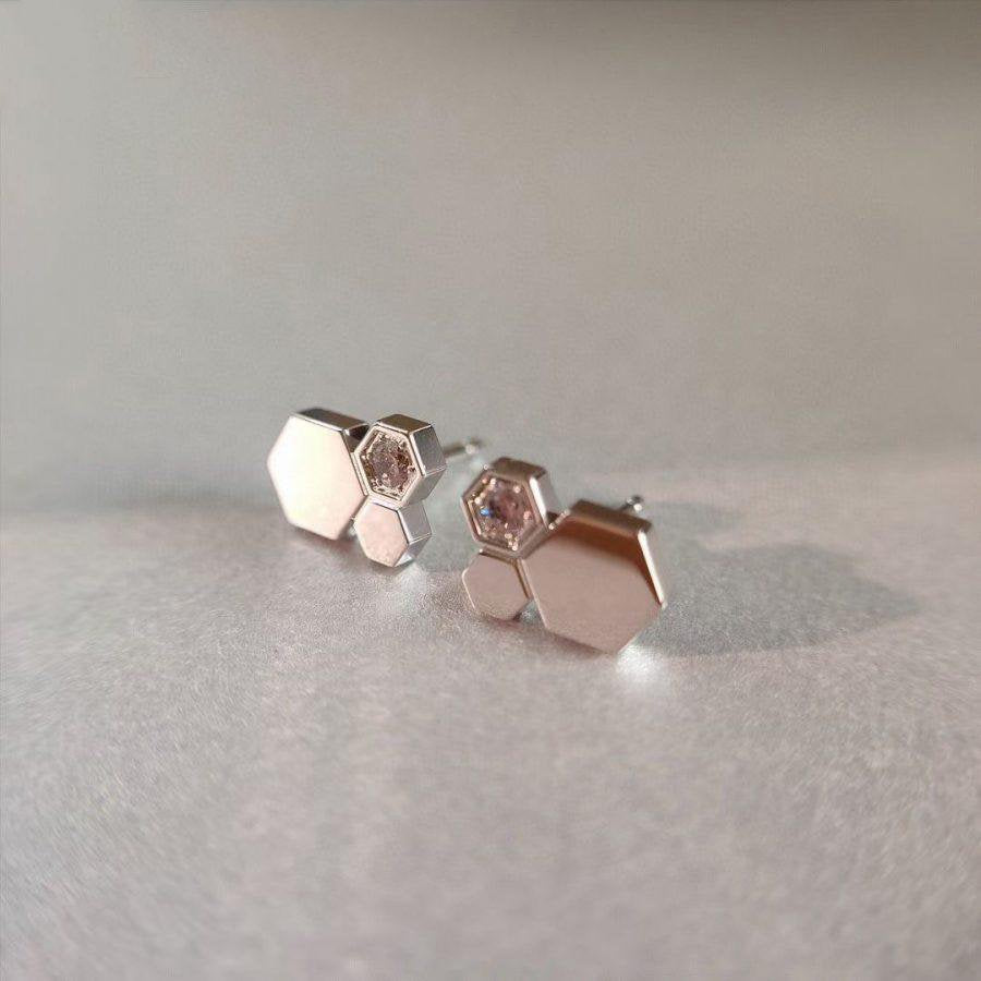 [⭐Luxery]BEE LOVE SILVER DIAMOND EARRINGS