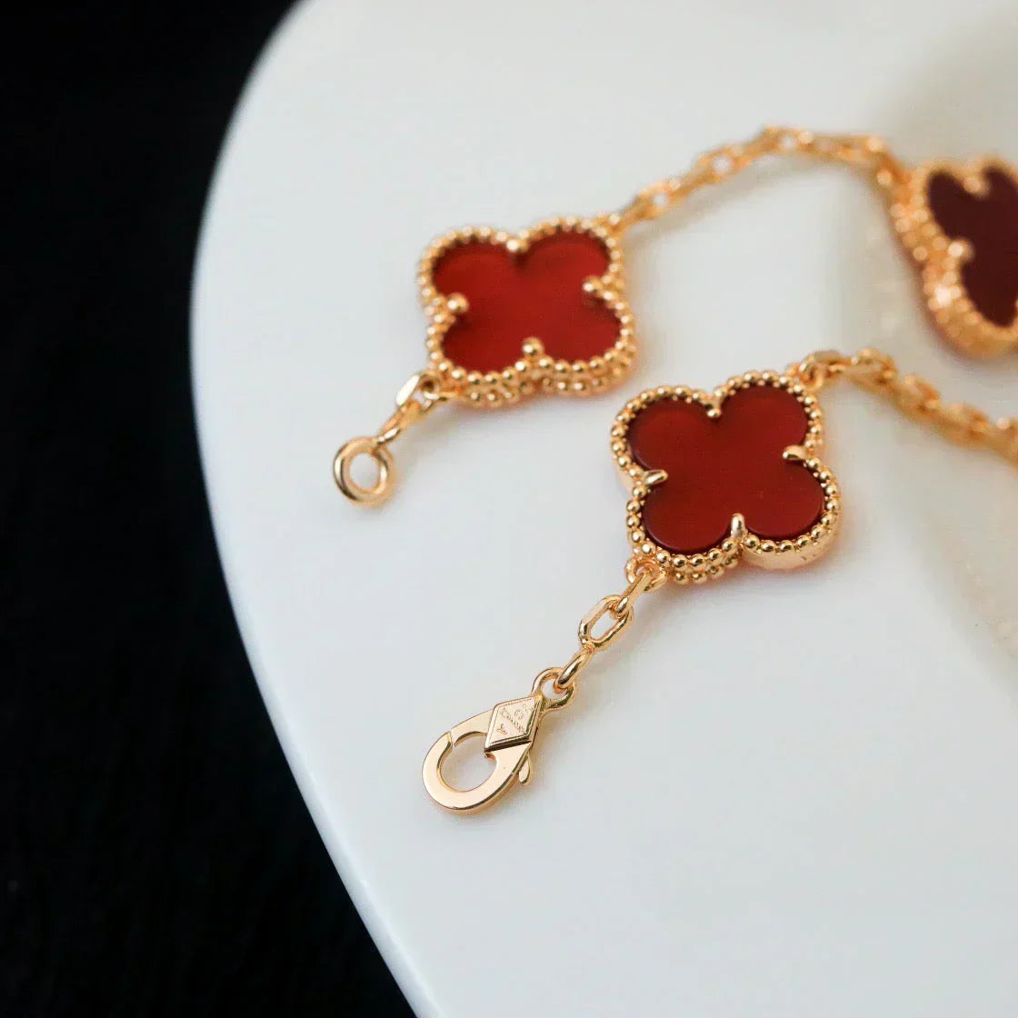 [⭐Luxery] CLOVER 5 MOTIF RED CORNELIAN BRACELET COLLECTION