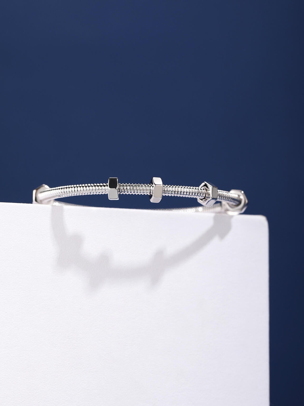[⭐Luxery jewelrys]CT THREADED BRACELET