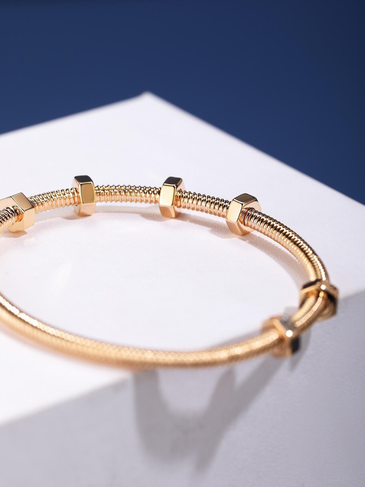 [⭐Luxery jewelrys]CT THREADED BRACELET