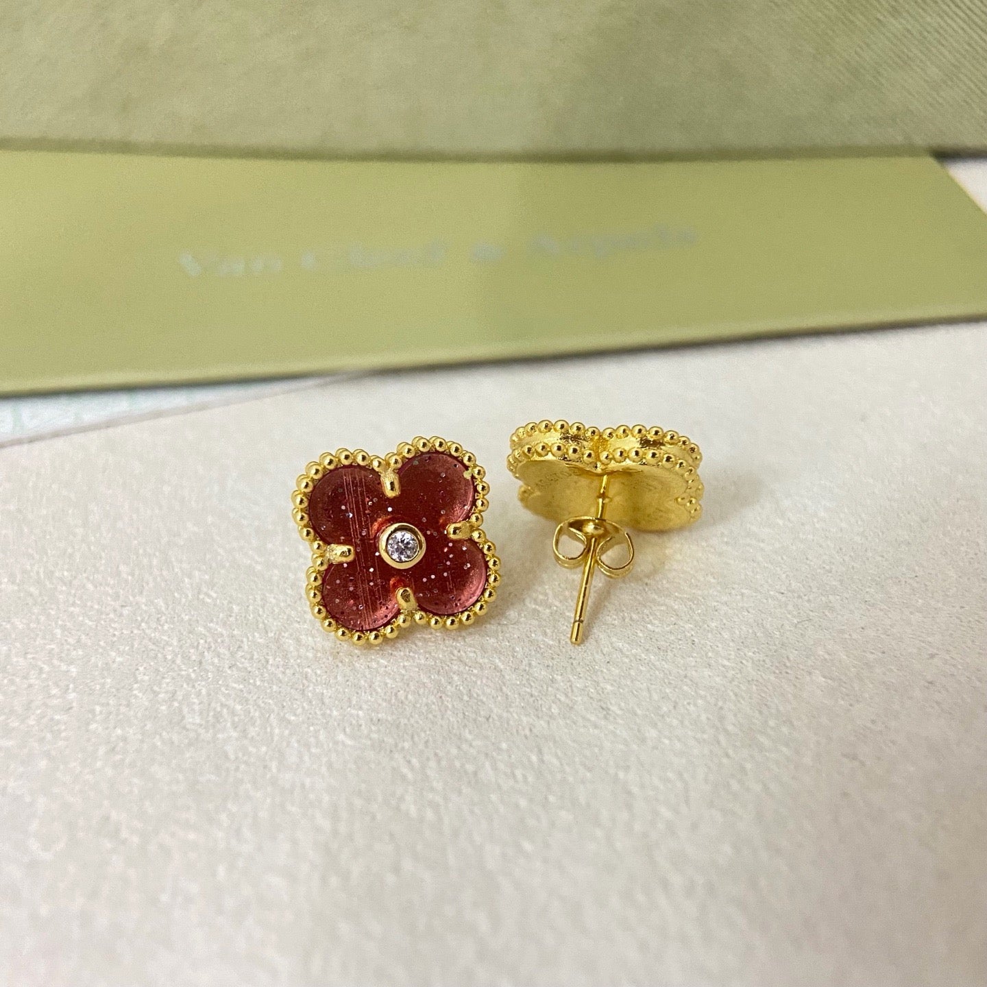 [⭐Luxery]2026 NEW  CLOVER 1 MOTIFPINK ENAMEL STUD EARRINGS WITH DIAMONDS