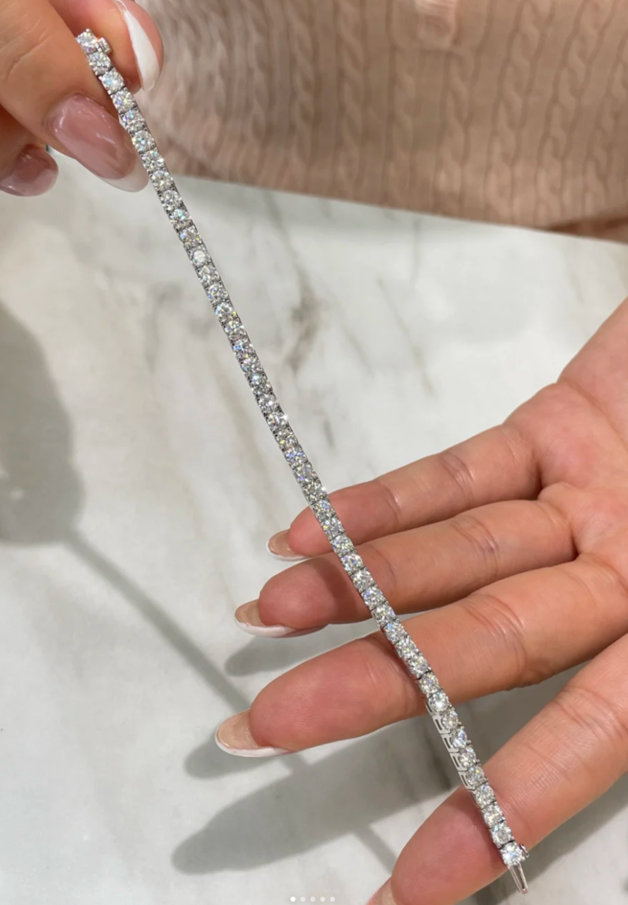 [⭐Luxery]  CLASSIC BASEBALL BRACELAT, 52 DIAMOND
