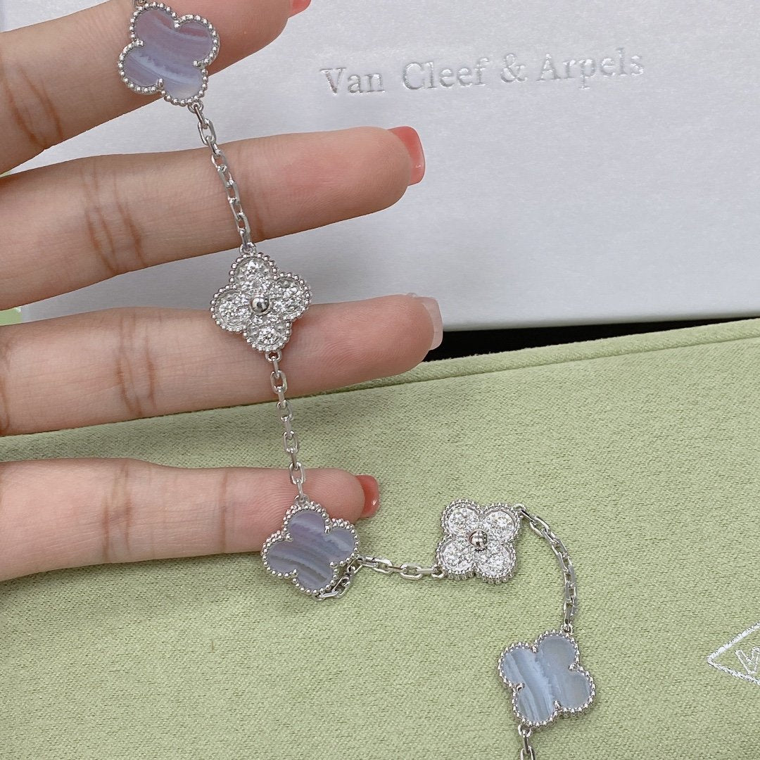 [⭐Luxery] CLOVER 5 MOTIF PURPLE CHALCEDONY BRACELET COLLECTION