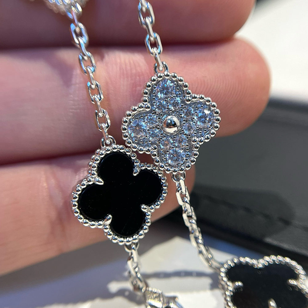 [⭐Luxery] CLOVER 5 MOTIF ONYXS BRACELET COLLECTION