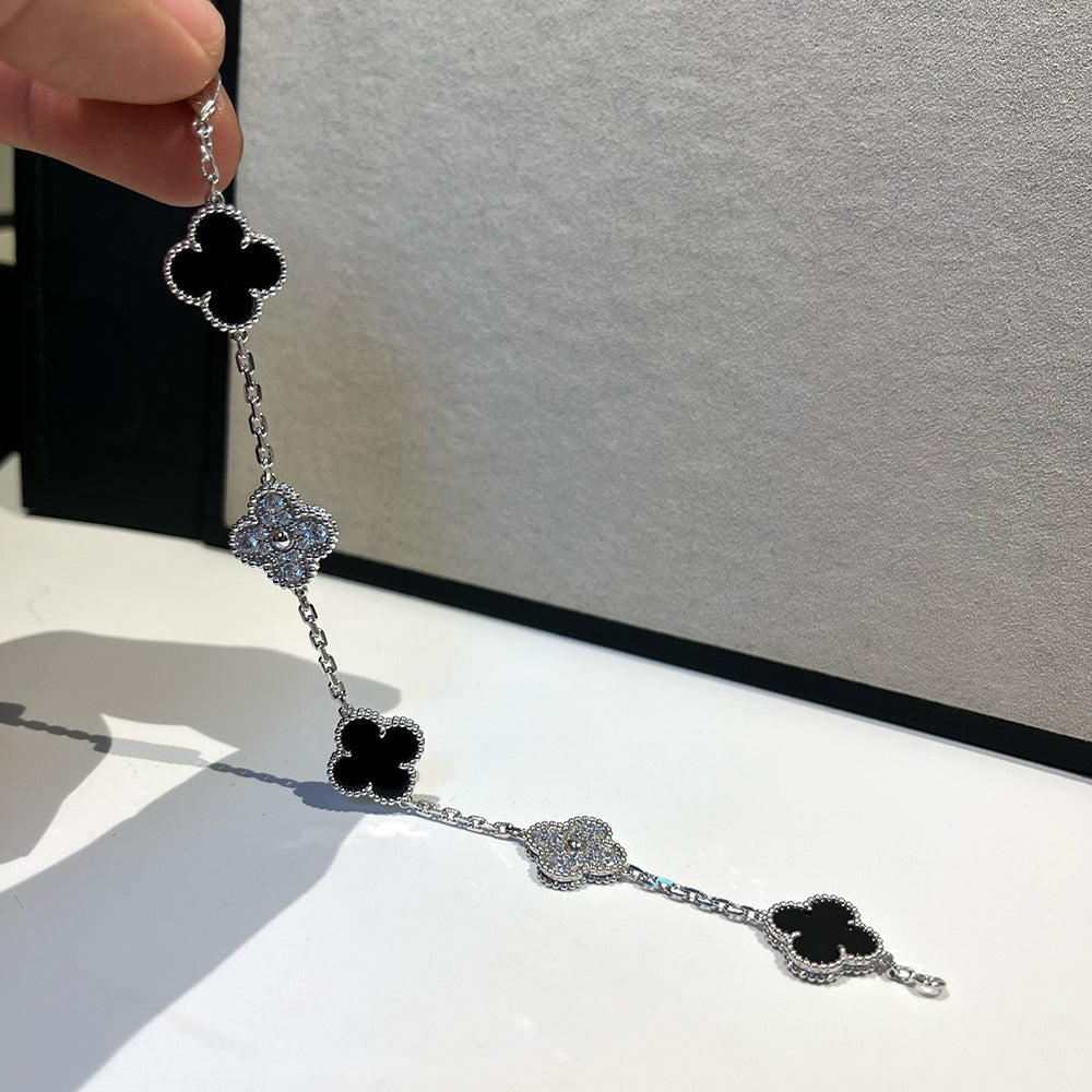 [⭐Luxery] CLOVER 5 MOTIF ONYXS BRACELET COLLECTION