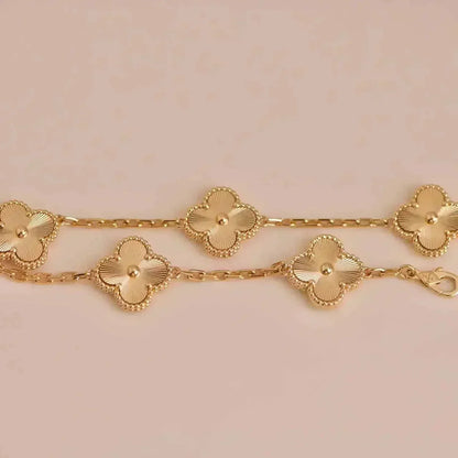 [⭐Luxery] CLOVER 5 MOTIF LASER BRACELET COLLECTION