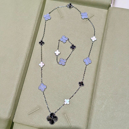 [⭐Luxery]DETACHABLE CLOVER 15(11+4) FLOWER SILVER NECKLACE SET