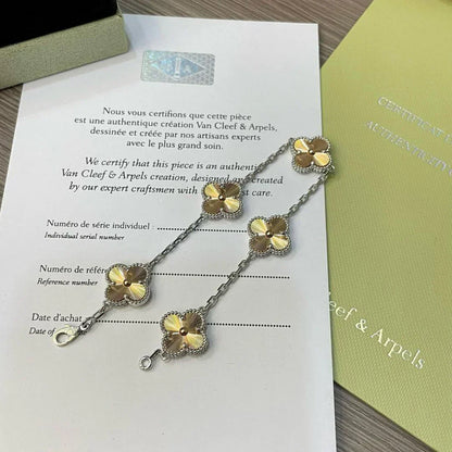 [⭐Luxery] CLOVER 5 MOTIF LASER BRACELET COLLECTION