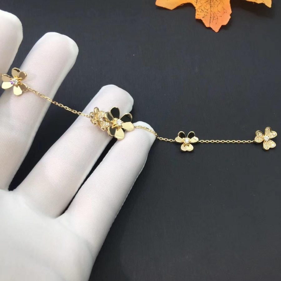 [⭐Luxery]FRIVOLE GOLD 5 FLOWERS BRACELET