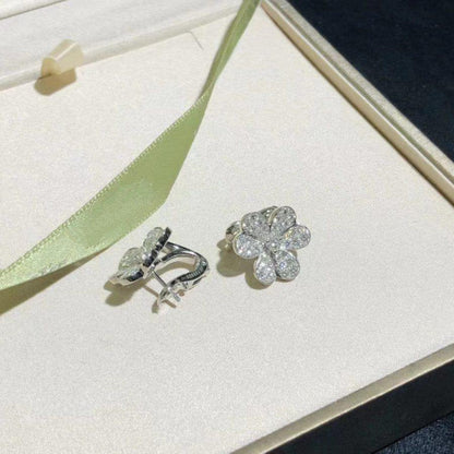 [⭐Luxery]FRIVOLE SILVER FLOWER DIAMOND EARRINGS