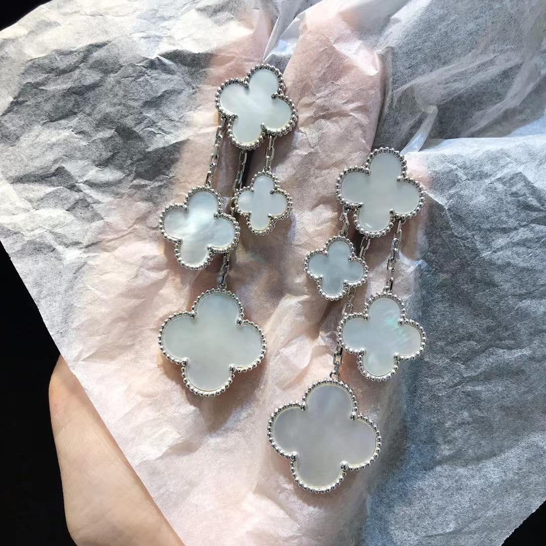 [⭐Luxery]CLOVER EARRINGS WHITE MOP 4 MOTIFS SILVER