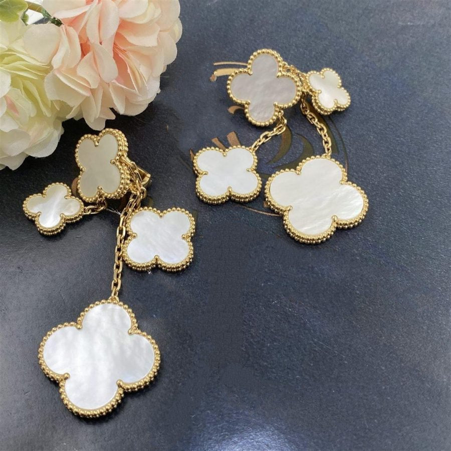 [⭐Luxery]CLOVER EARRINGS WHITE MOP 4 MOTIFS GOLD