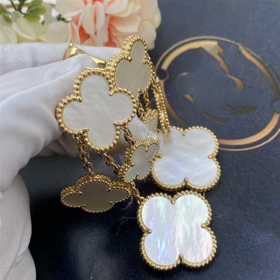 [⭐Luxery]CLOVER EARRINGS WHITE MOP 4 MOTIFS GOLD