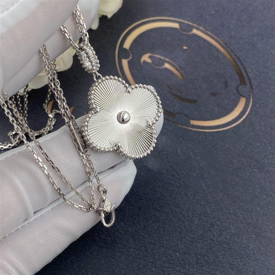 [⭐Luxery]CLOVER 25MM SILVER BIG CLOVER NECKLACE