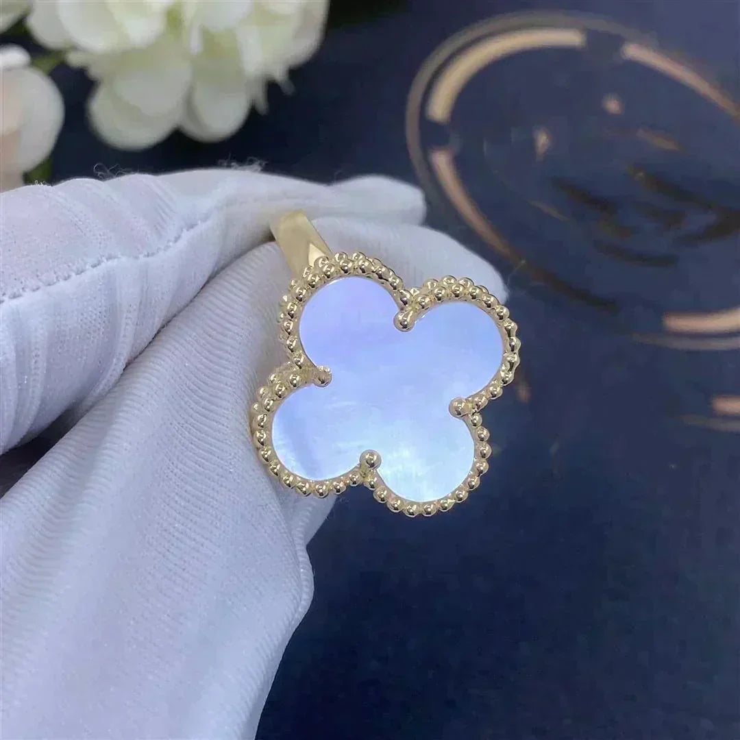 [⭐Luxery]CLOVER WHITE MOP RING