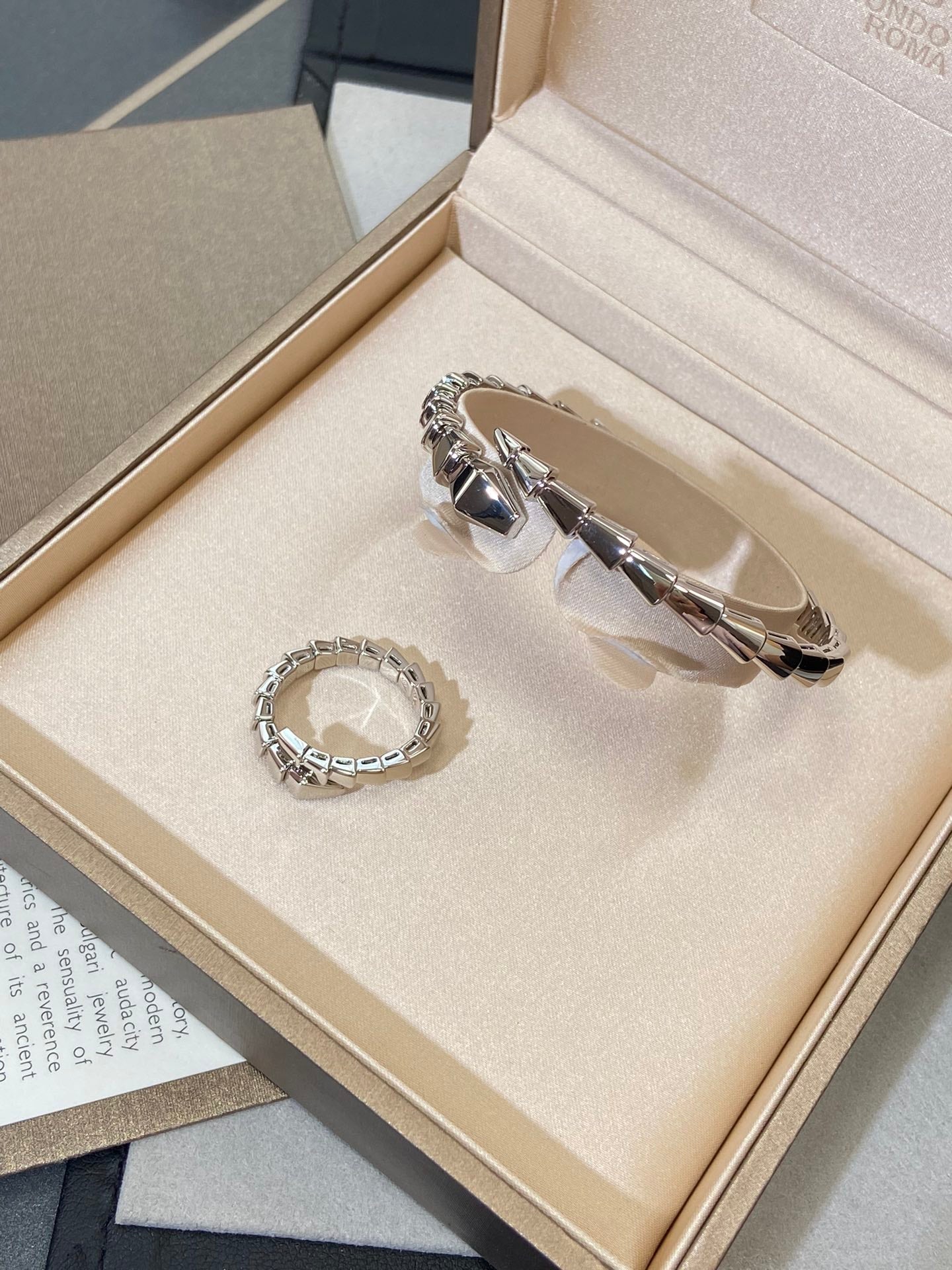 [⭐Luxery]SERPENTI VIPER SILVER BRACELET