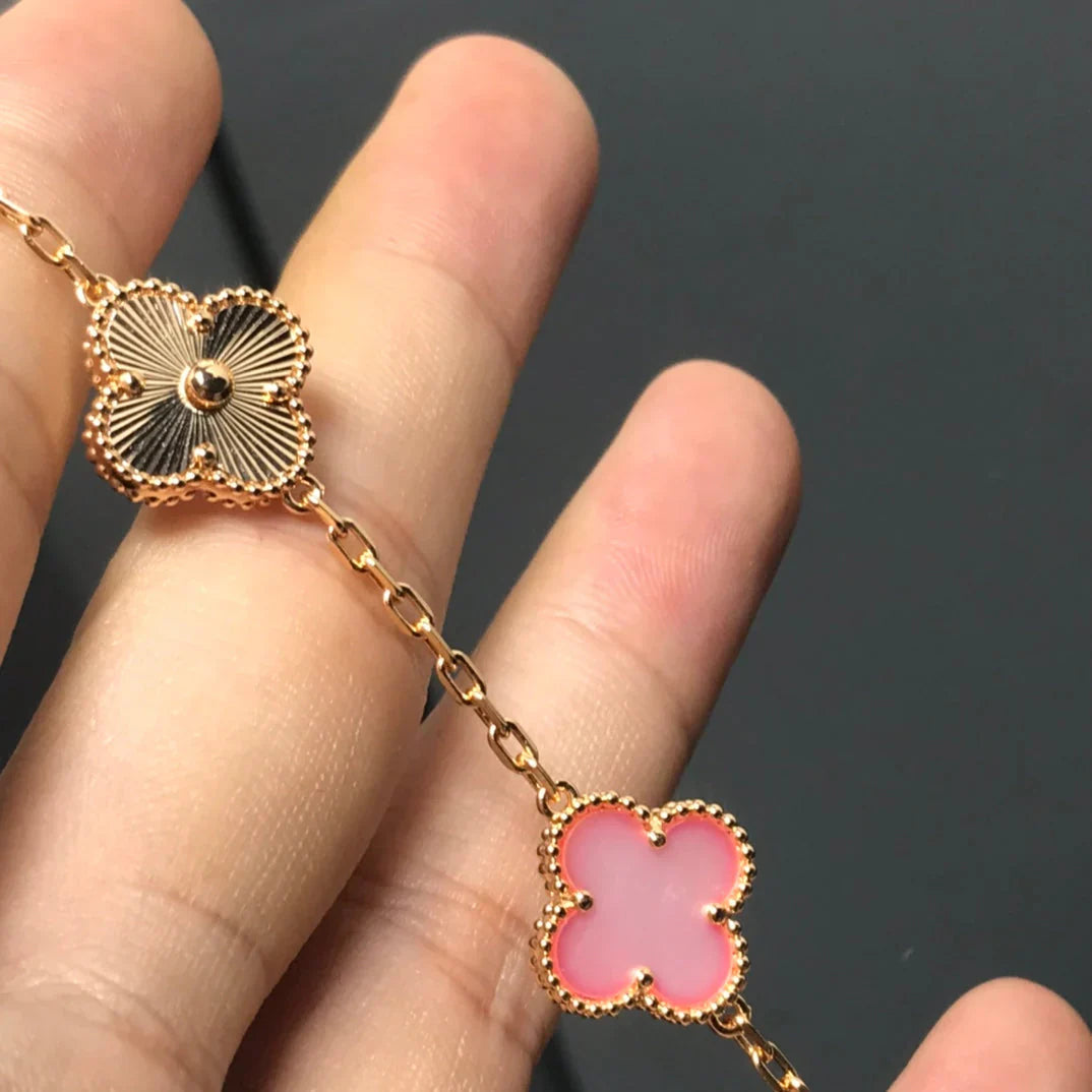 [⭐Luxery] CLOVER 5 MOTIFS  PINK MOP BRACELET COLLECTION