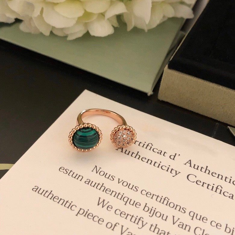 [⭐Luxery]PERLEE COULEURS DIAMOND ROSE GOLD BETWEEN THE FINGER RING