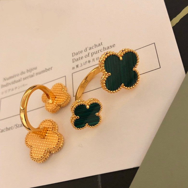[⭐Luxery]CLOVER BETWEEN THE FINGER RING