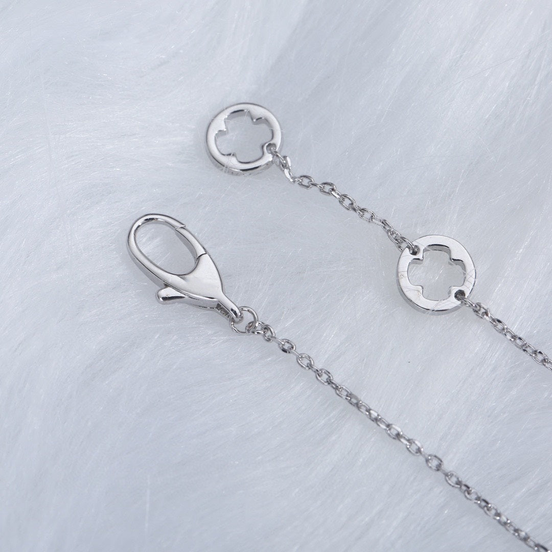 [⭐Luxery]FIOREVER NECKLACE DIAMOND CENTER