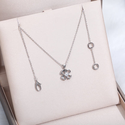 [⭐Luxery]FIOREVER NECKLACE DIAMOND CENTER