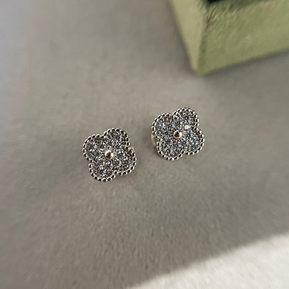 [⭐Luxery]CLOVER MINI DIAMOND STUD EARRINGS